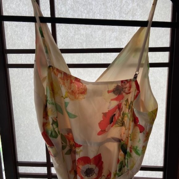 Yumi Kim Cream Floral Wrap Dress Large - Picture 5 of 7